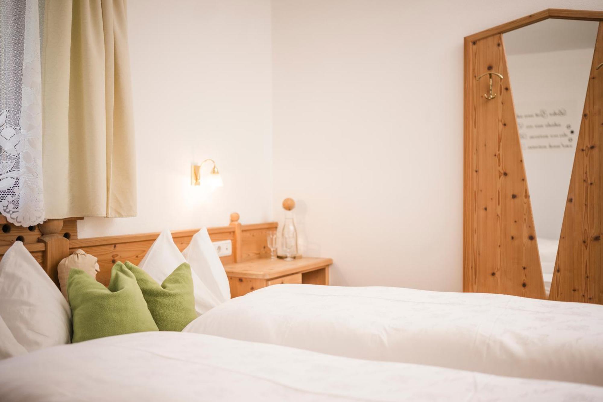 Boutique Pension Erlacher - Adults Only Villandro Exterior photo