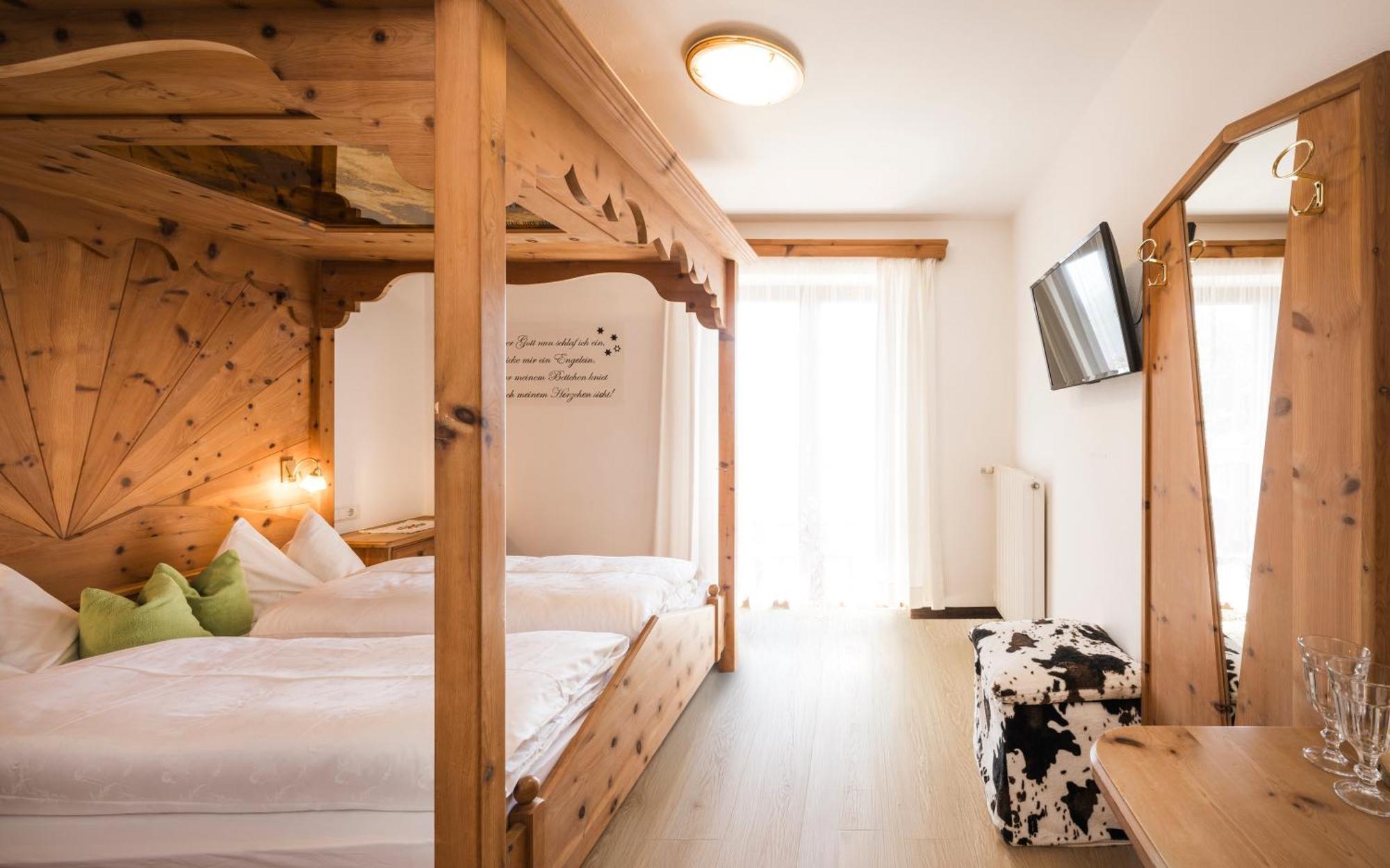 Boutique Pension Erlacher - Adults Only Villandro Exterior photo
