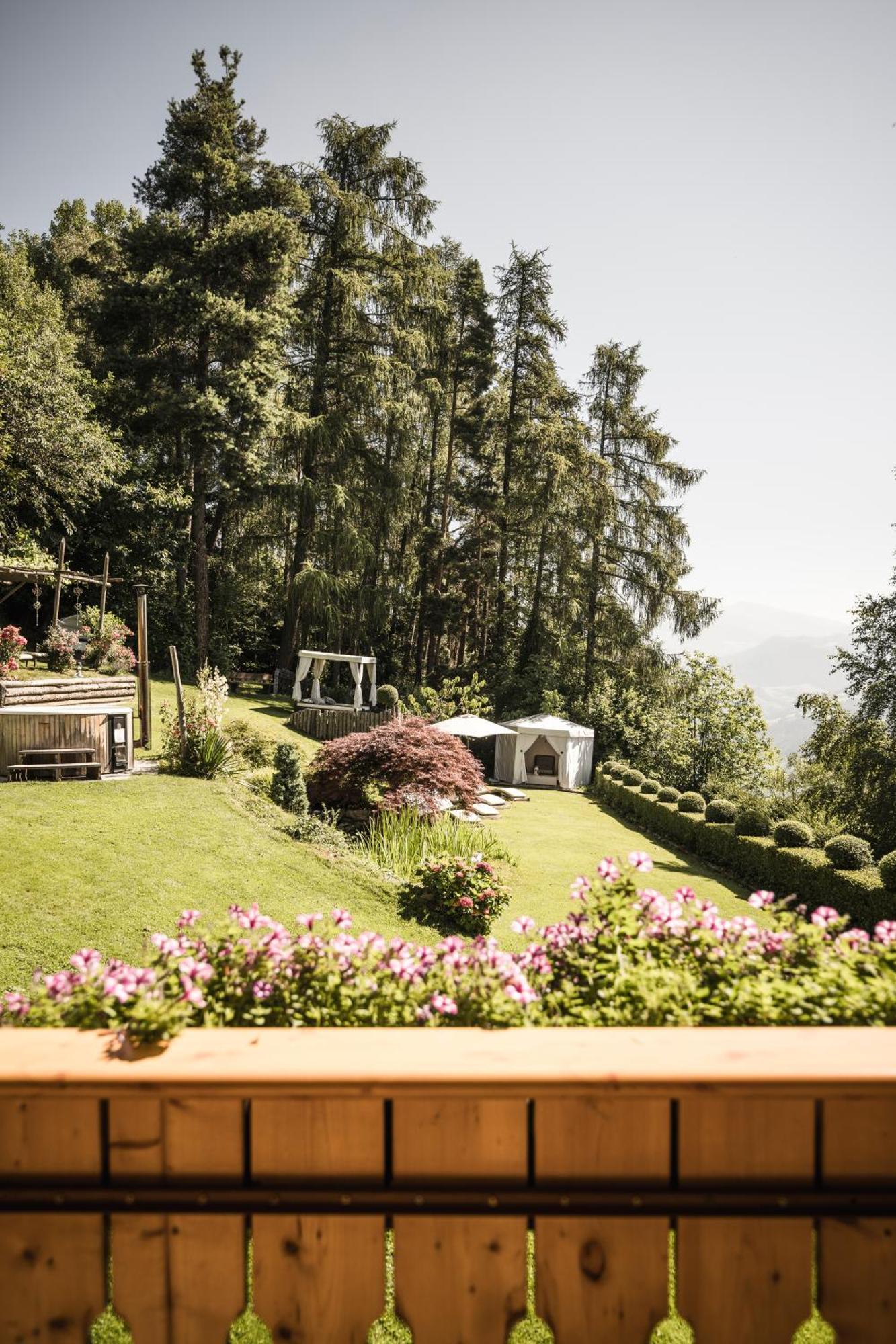 Boutique Pension Erlacher - Adults Only Villandro Exterior photo